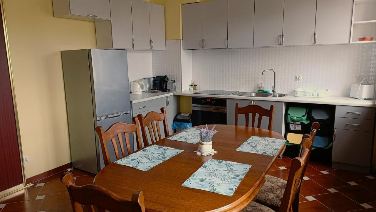 Dom Wypoczynkowy Rybnicka - Apartamenty Гдиня Екстериор снимка